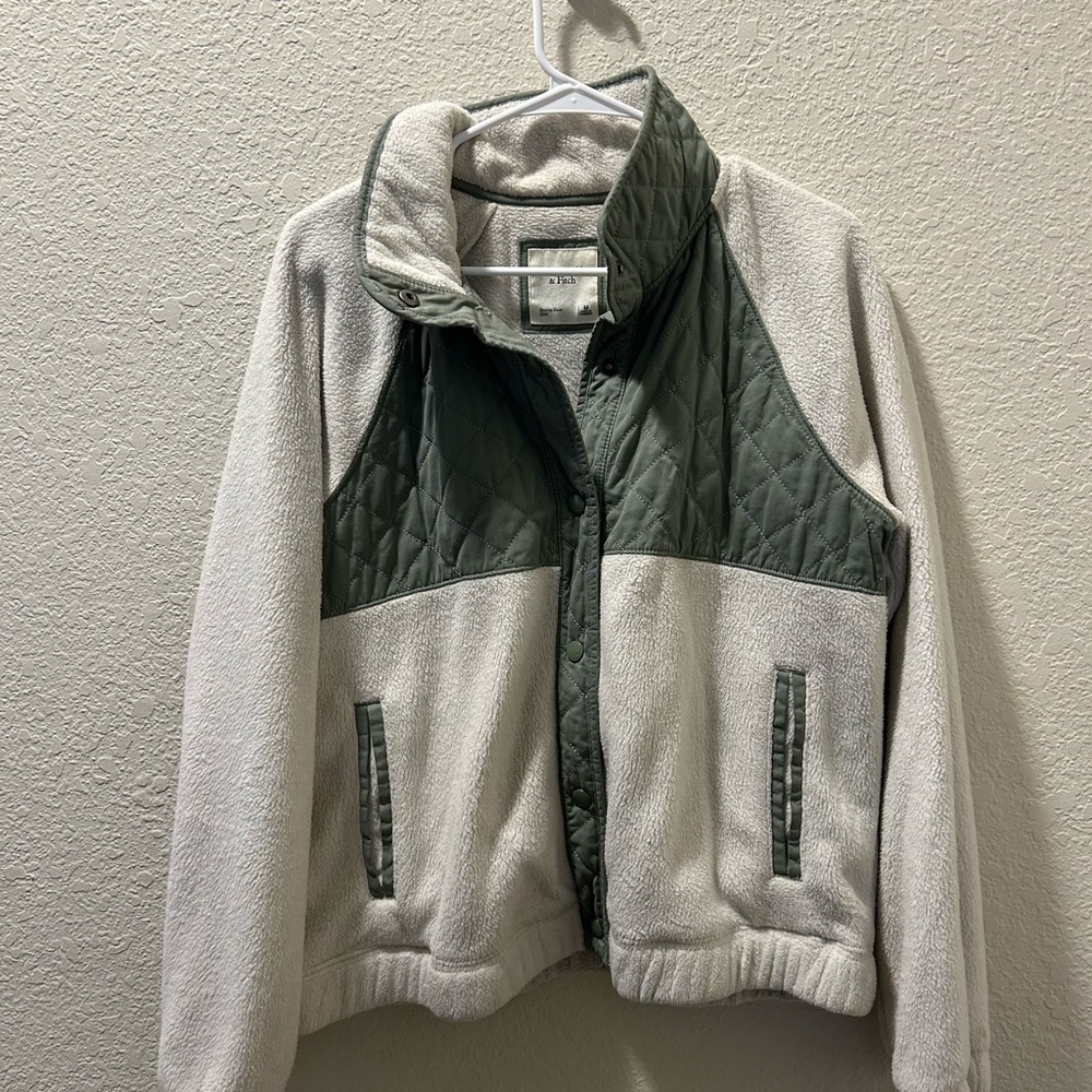 Abercrombie Sherpa Jacket - Picture 1 of 3